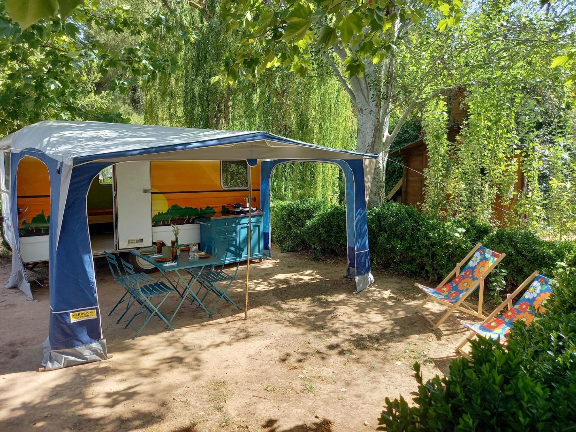 Slow Life Camping Venta Del Moro Exterior photo